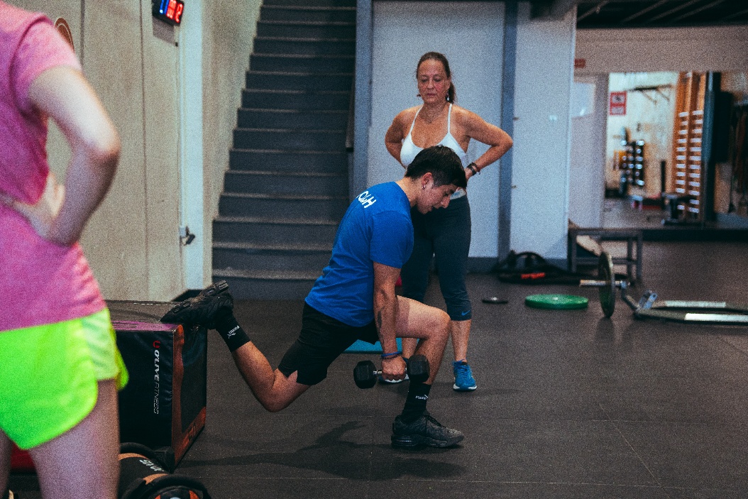 ESC-LR_glute-training_carrusel_3